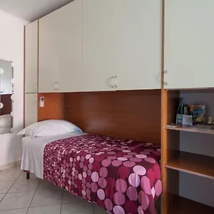 https://giovanna-dei-rocca.hotelitalianriviera.com